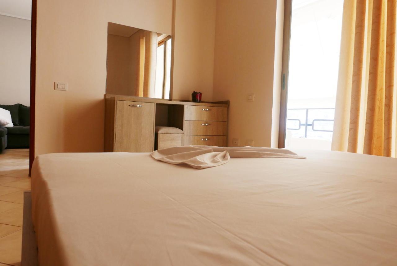 Victoria'S Sea-Cret Apartment Sarande Exterior photo